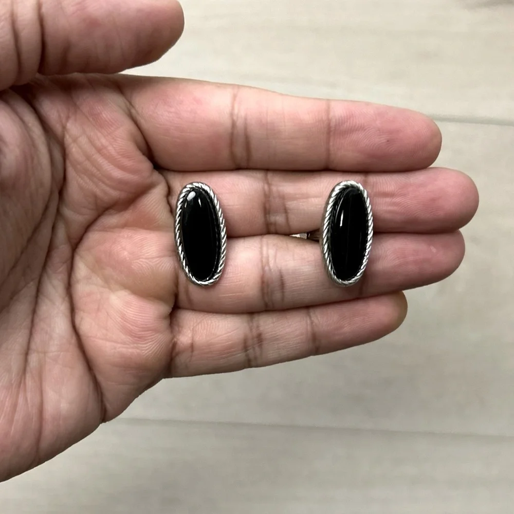 Vintage Destino Stamped Black Onyx Cufflings